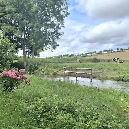 Maison Avec Riviere Et Petit Etang Vrocourt