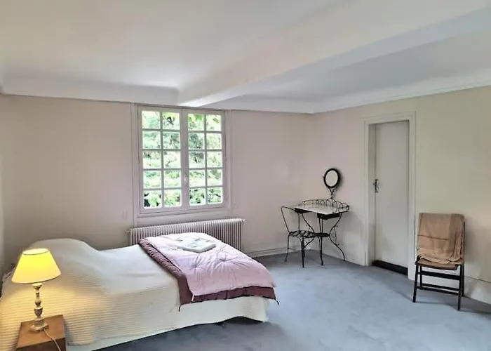 Maison Avec Riviere Et Petit Etang Vrocourt